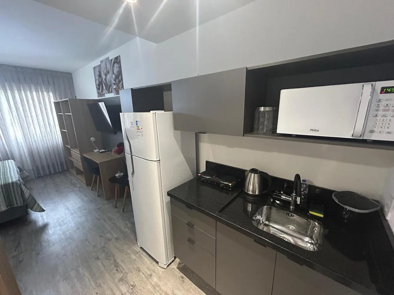 公寓 Skyline Porto Alegre - Apartamento Mobiliado Com Wi-Fi E Academia No Condominio