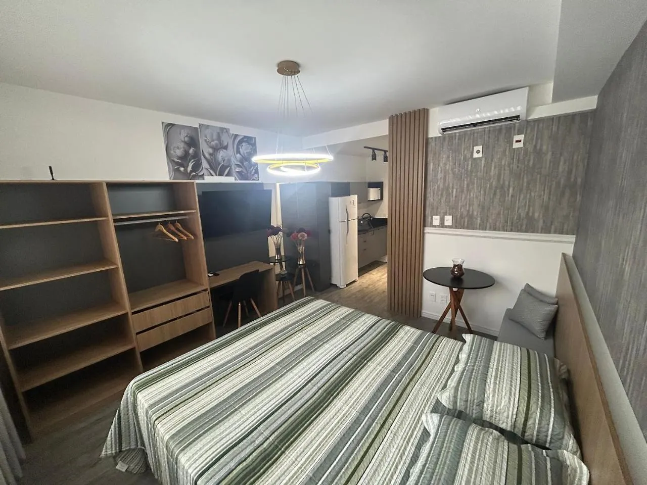 公寓 Skyline Porto Alegre - Apartamento Mobiliado Com Wi-Fi E Academia No Condominio